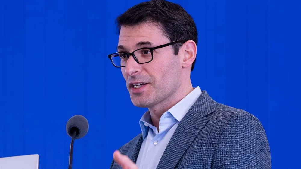 Jesse Schreger, Columbia Business School 